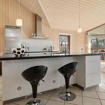 84309-ebeltoft-klokkegrund-5 *
