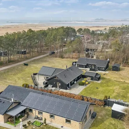 84309-ebeltoft-klokkegrund-5 * Ebeltoft