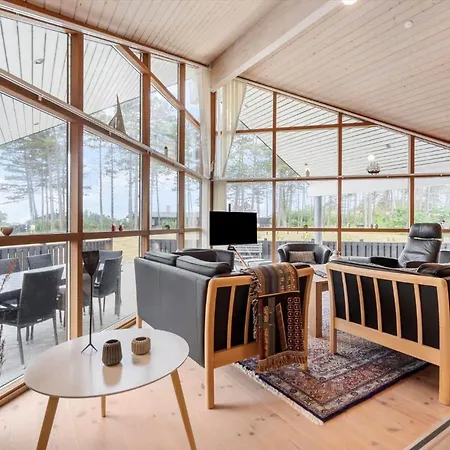 84309-ebeltoft-klokkegrund-5 *